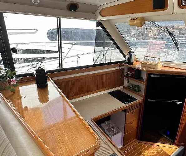 Bateau Vedette 14 Metres Båthotell Propriano (Corsica)